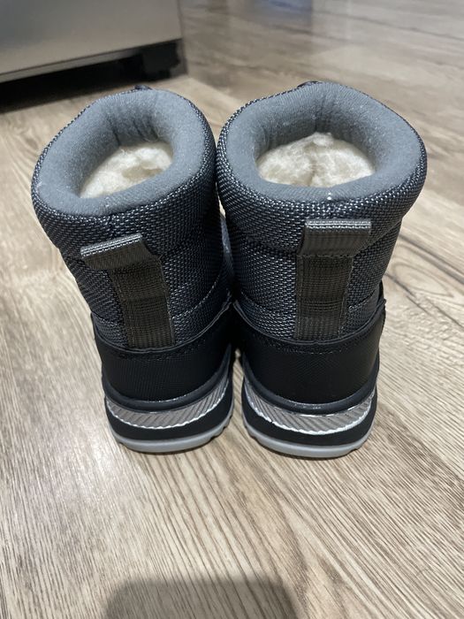 Детские зимние ботинки дутики 23 размера