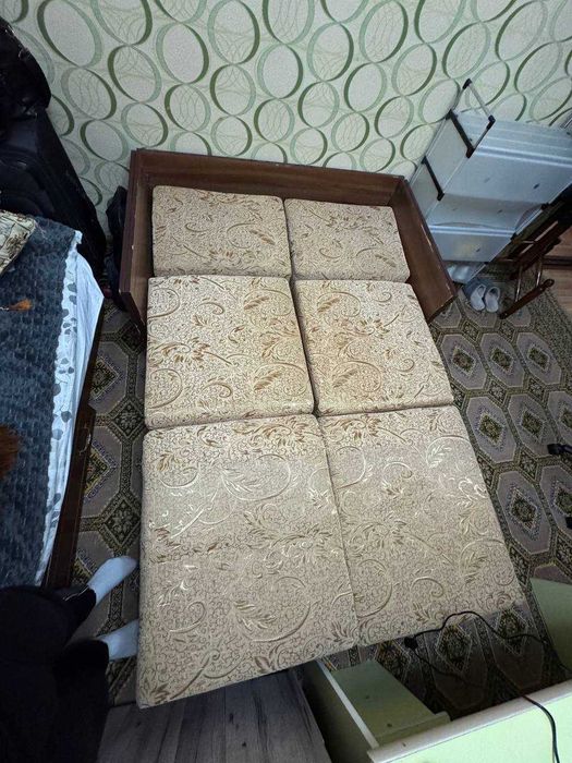 Раскладной диван + пуфик