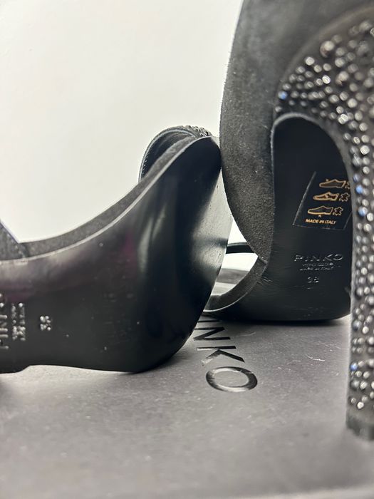 Сандали с камъни PINKO