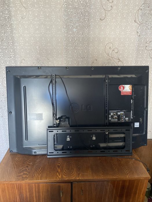 LG 47LM580T 47” Full HD