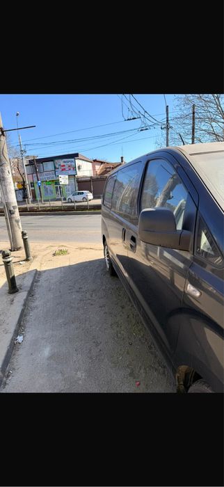 Masina de vanzare in perfecta stare pentru dezebrări