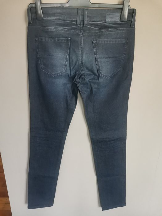 Blugi Tommy Hilfiger noi