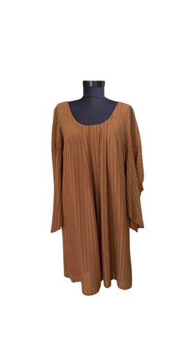 Rochie maro cu maneca lunga