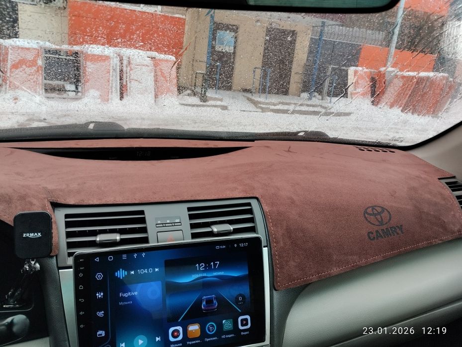 Продам накидку на панель Камри 40