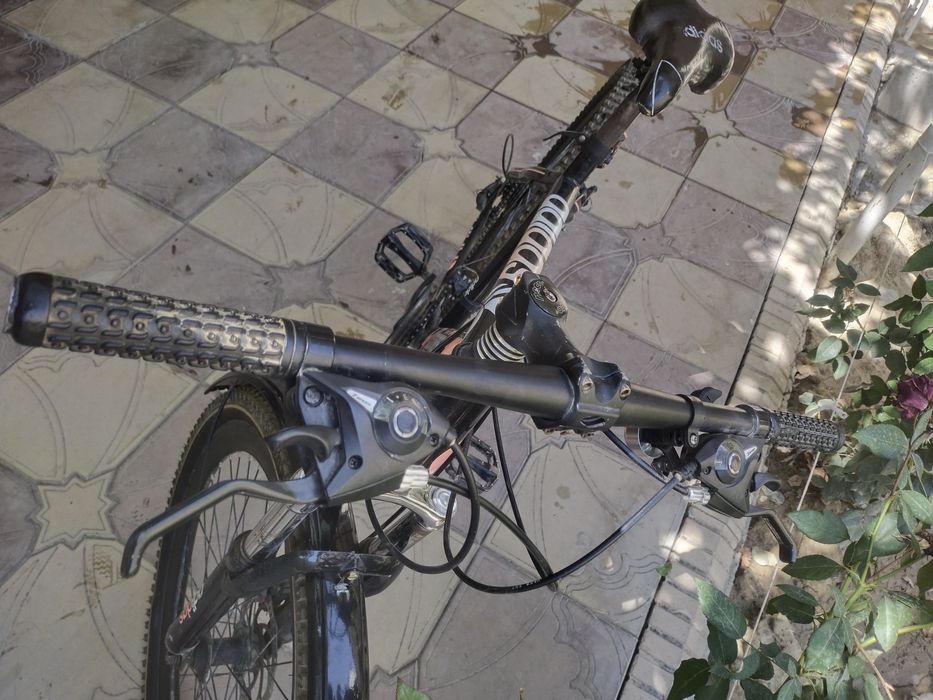 Velosiped adidas
