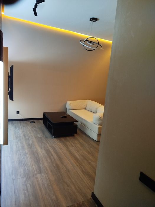 Продаётся своя квартира в центре города