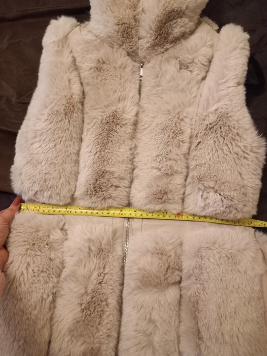 Пухкав зимен елек