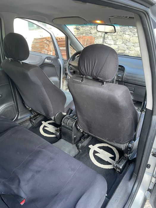 Opel Zafira 2.0 2003