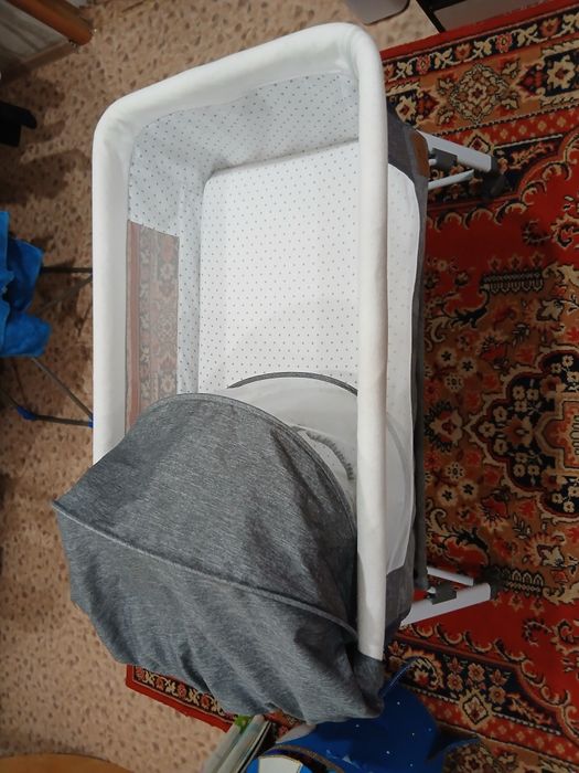 Продам детскую кроватку