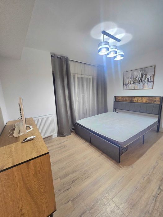 Inchiriez apartament 3 camere Dambu Rotund