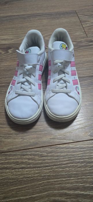 Adidasi fetite adidas nike puma