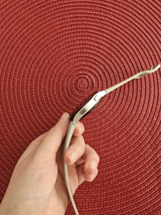 Смарт часовник Samsung