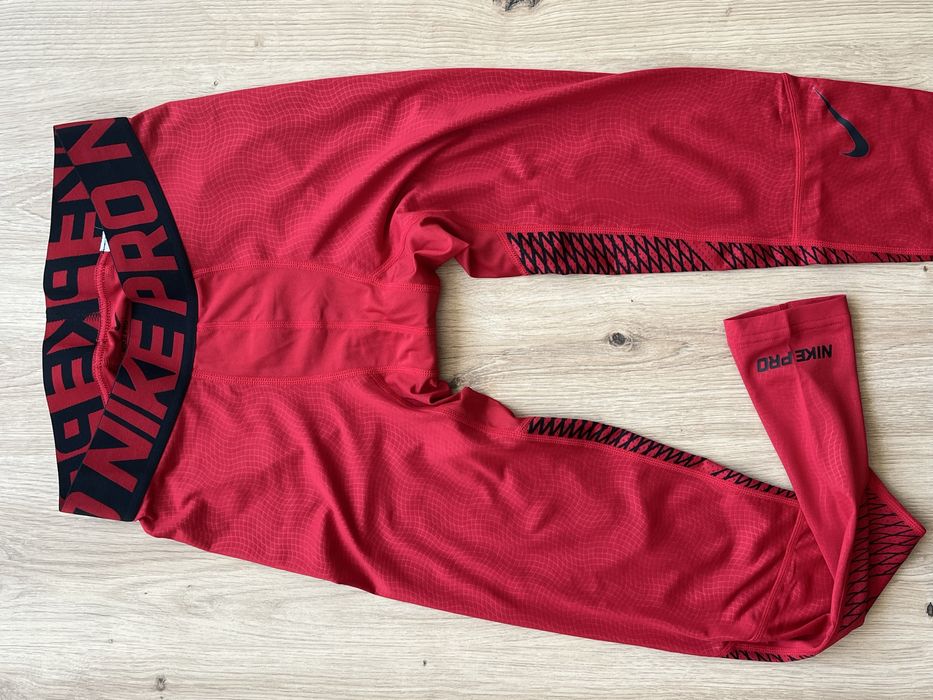 NIKE PRO HyperCool Compression - S размер клин / Оригинал