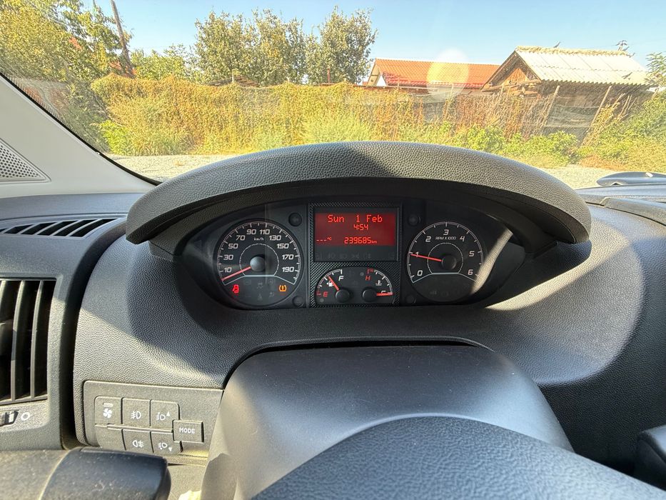 Peugeot Boxer 8+1 lung