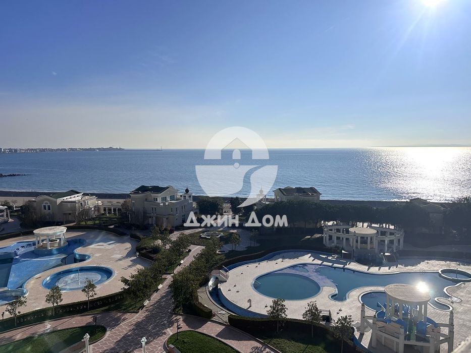 Тристаен апартамент с ПАНОРАМА МОРЕ в к-с Сънсет Ризорт 5, гр. Поморие