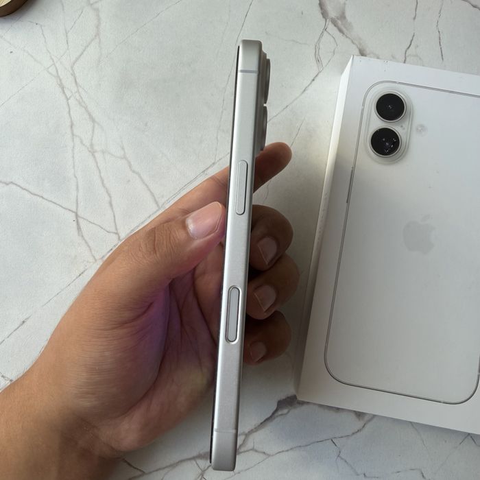 Продам айфон iphone 16