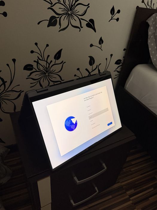 Laptop Lenovo Yoga 2-in-1 16IPH11
