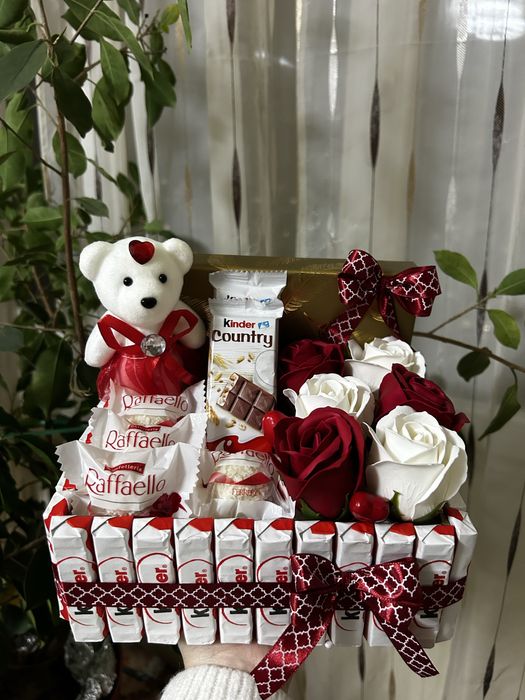 Aranjament dulciuri dragobete si martie