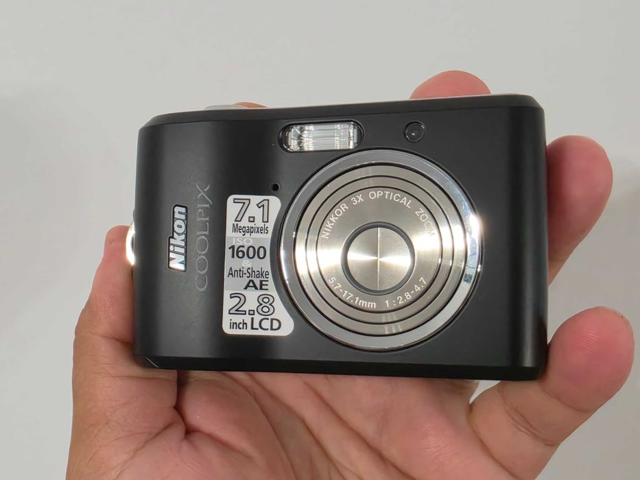Aparat foto digital compact Nikon Coolpix L16 7.1Mp 3xZoom
