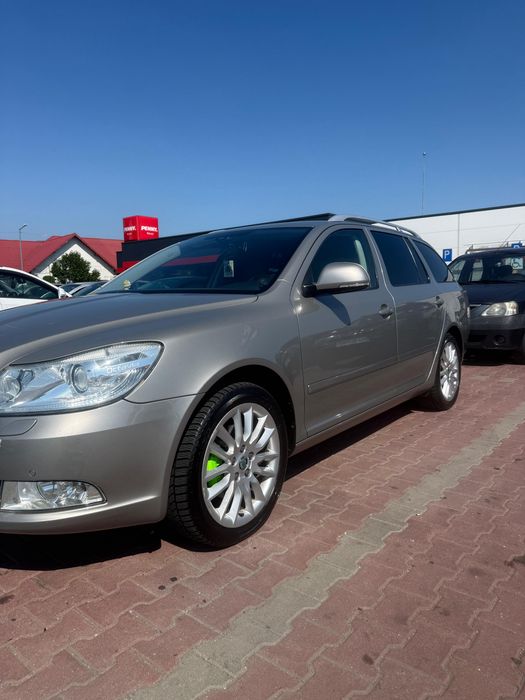 SKODA Octavia 2012 — imagine 3