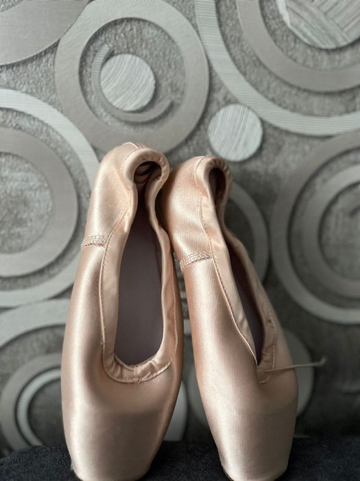 Пуанты детские простые