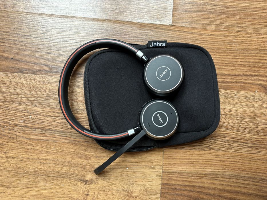 Слушалки Jabra нови