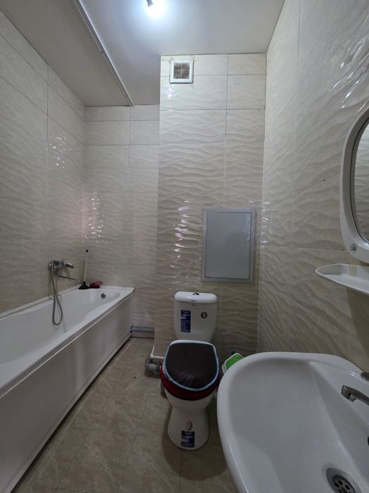 Янгихаёт 9 худуд 2/1/16.73 квадрат уй срочно сотилади