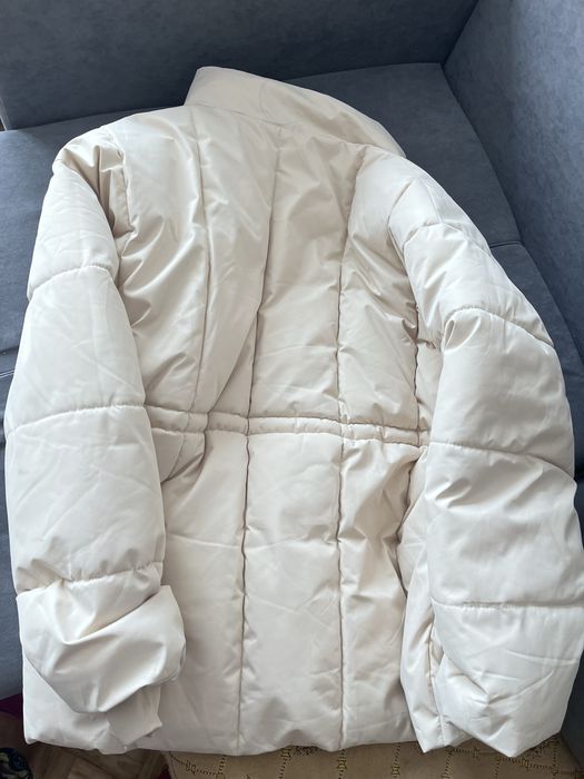 Продам зимнюю куртку бу