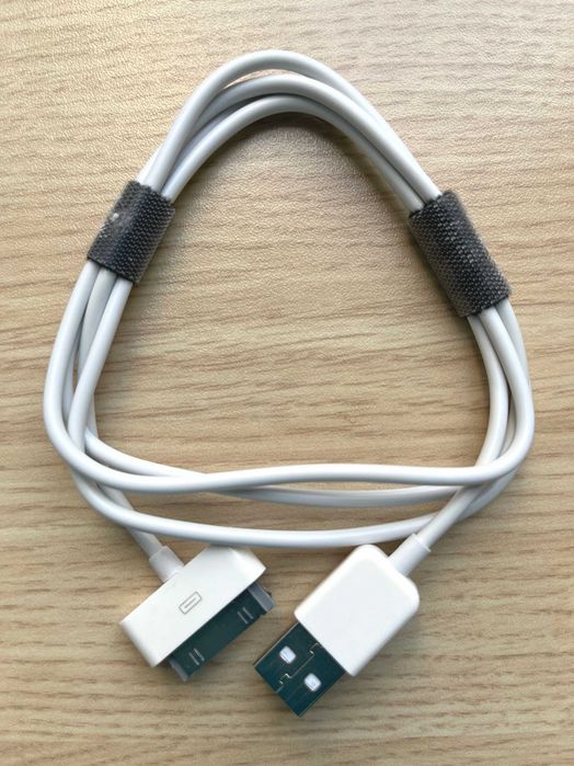 Кабель USB Type-A - Apple 30-pin, длина 1 м.