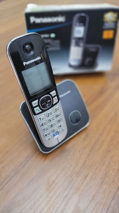 Panasonic  uy telefoni