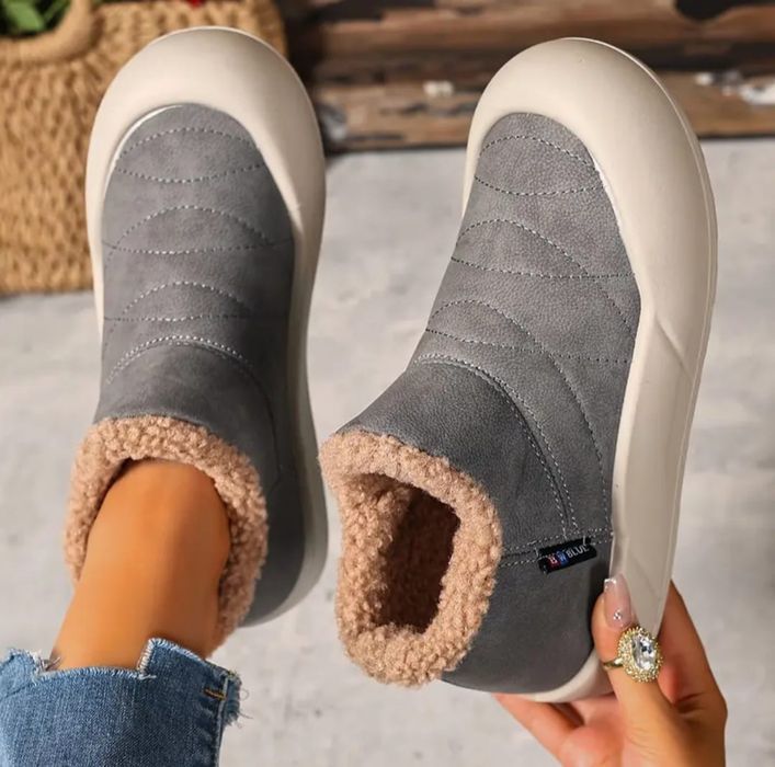 Женские зимние ботинки.