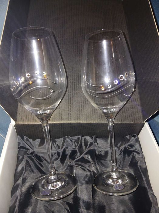 Кристални чаши за вино с камъни Swarovski 350мл – 2 броя