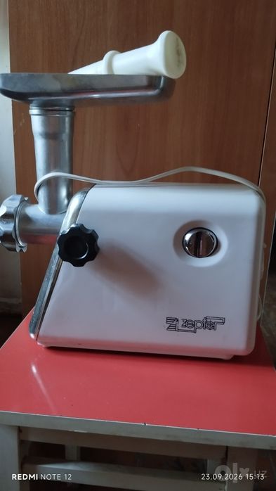Продам электромясорубку