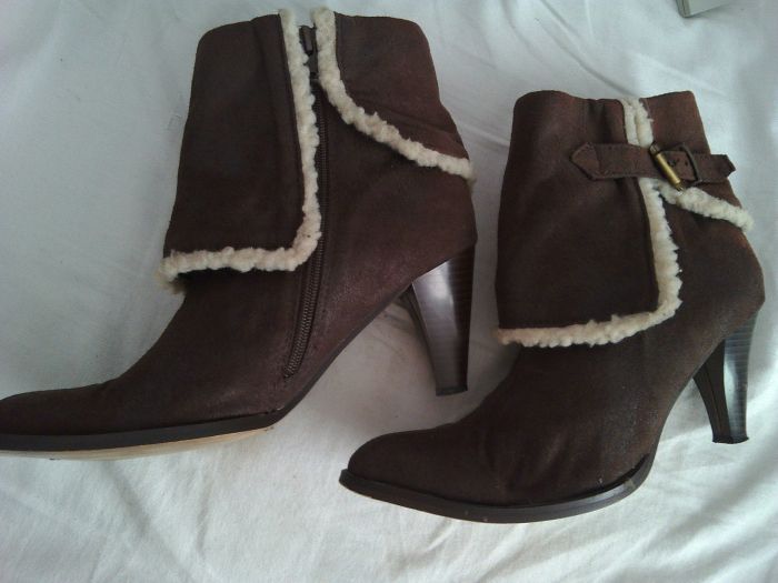 Botine si cizme din piele la preturi mici.