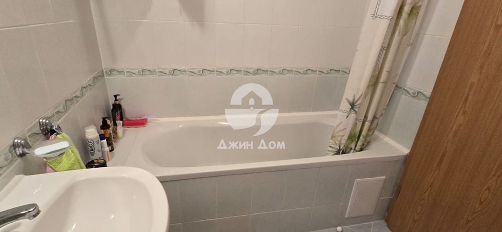 Просторен тристаен апартамент с ГЛЕДКА МОРЕ в к-с „Винеярдс“, гр. Ахе