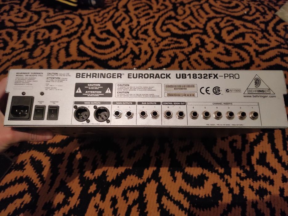 BEHRINGER 1832 original