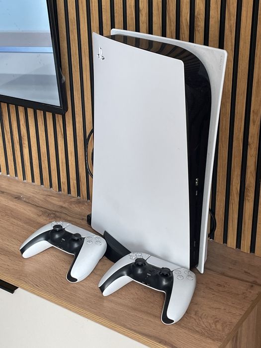 Продам PS5 (Playstation 5)