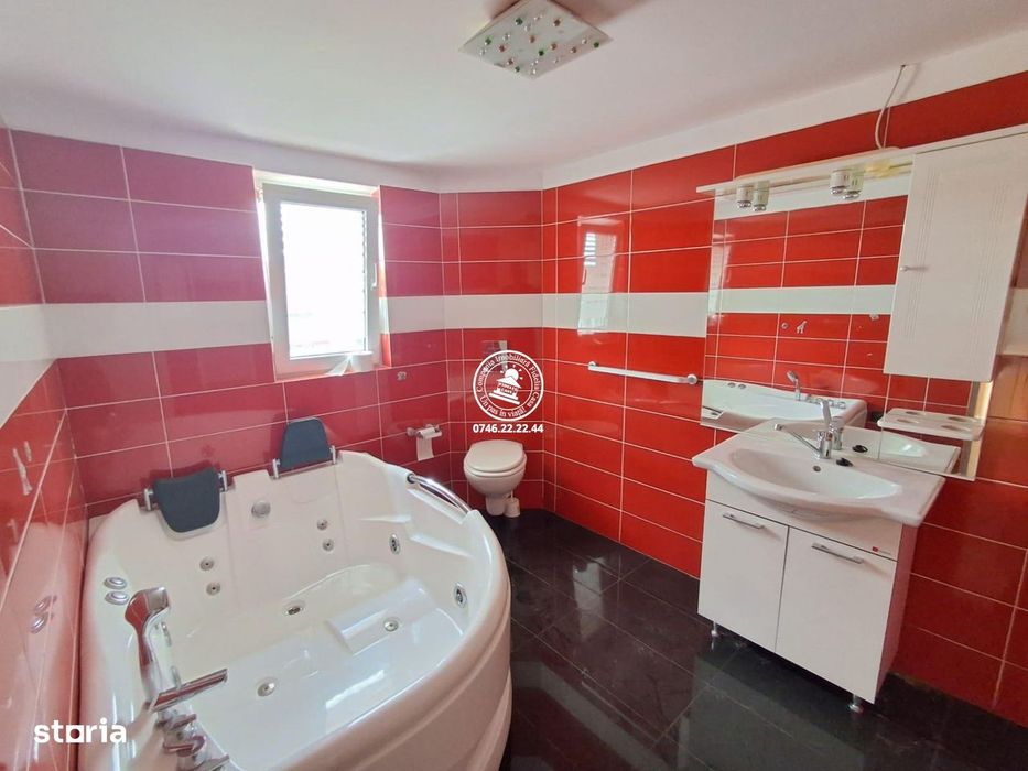 Vila de vanzare Letcani-Bogonos