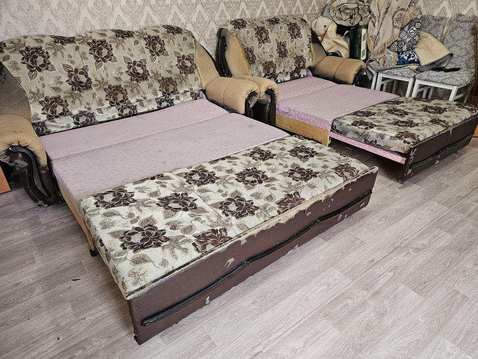 Диван еще маленький диван