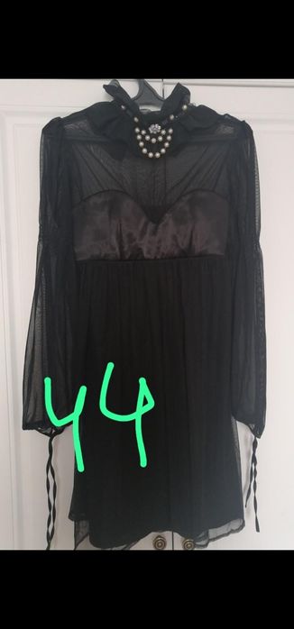 Продам женские платья