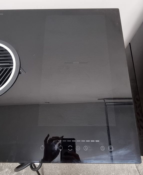 Индукционни котлони + вграден абсорбатор за вграждане Klarstein