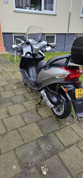Скутер Kymco Grand dink 50