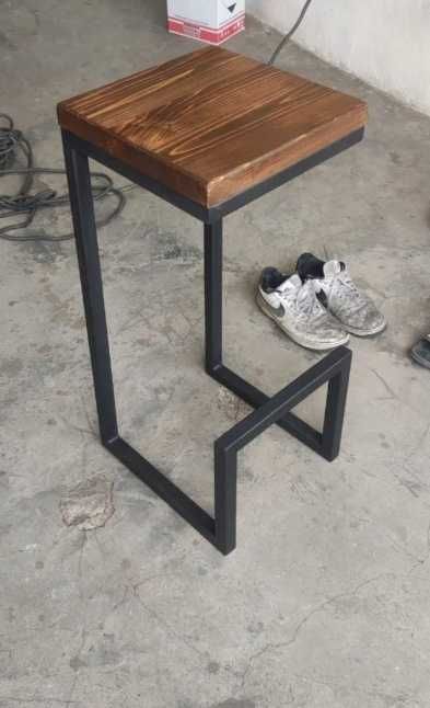 Модерни столове в индустриален стил