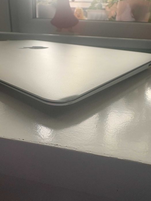 Macbook Air 13'' (Макбук Еър 13 инча)