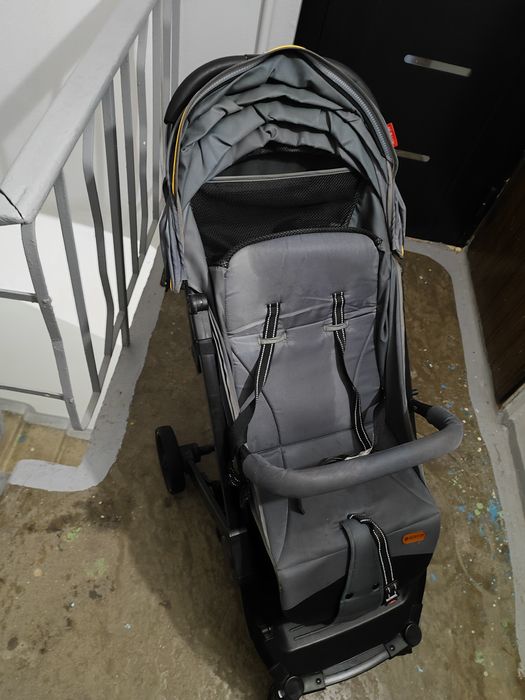 Коляска прогулочная