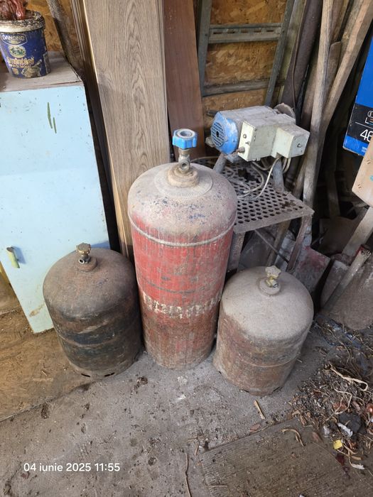 Butelii pentru aragaz in stare buna