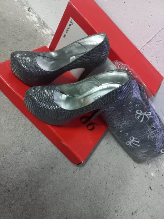 Обувки и чанта комплект