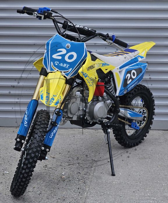 Кросов мотор 125 кубика. Кросов мотор 125кк UpBeat чисто нов