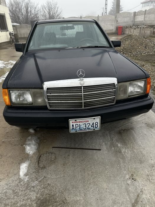 Mercedres 190D motor 2.5 diezel model american