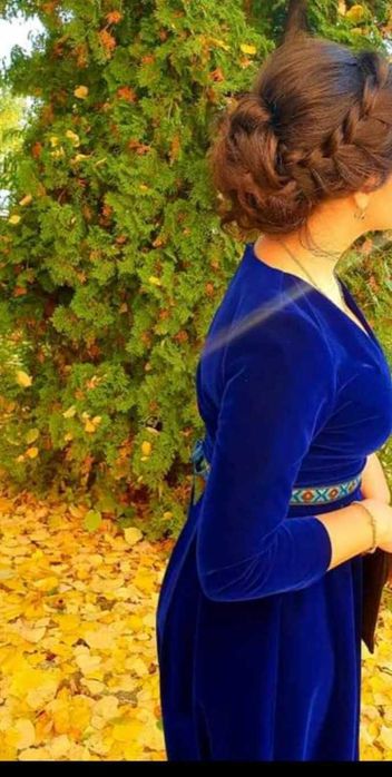 Rochie de damă de zi din catifea